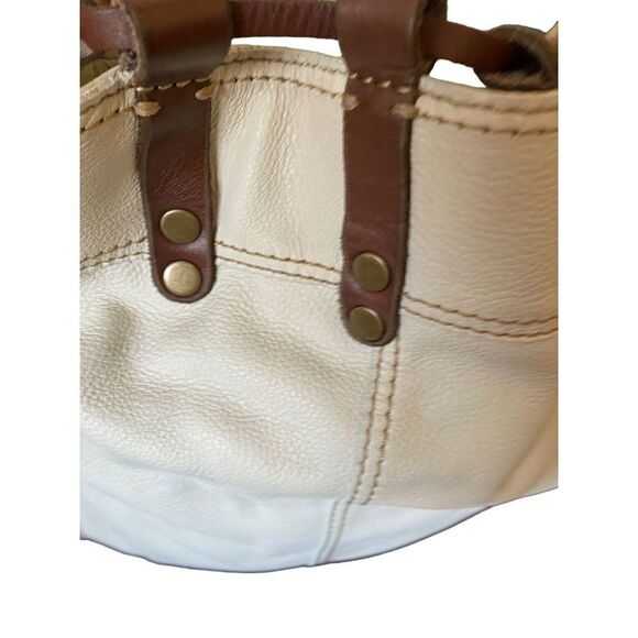 Lucky Brand ivory and brown leather drawstring hobo bag - Picture 5 of 8
